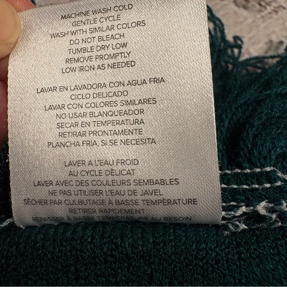 Dunder Mifflin Knit Scarf from “The Office”